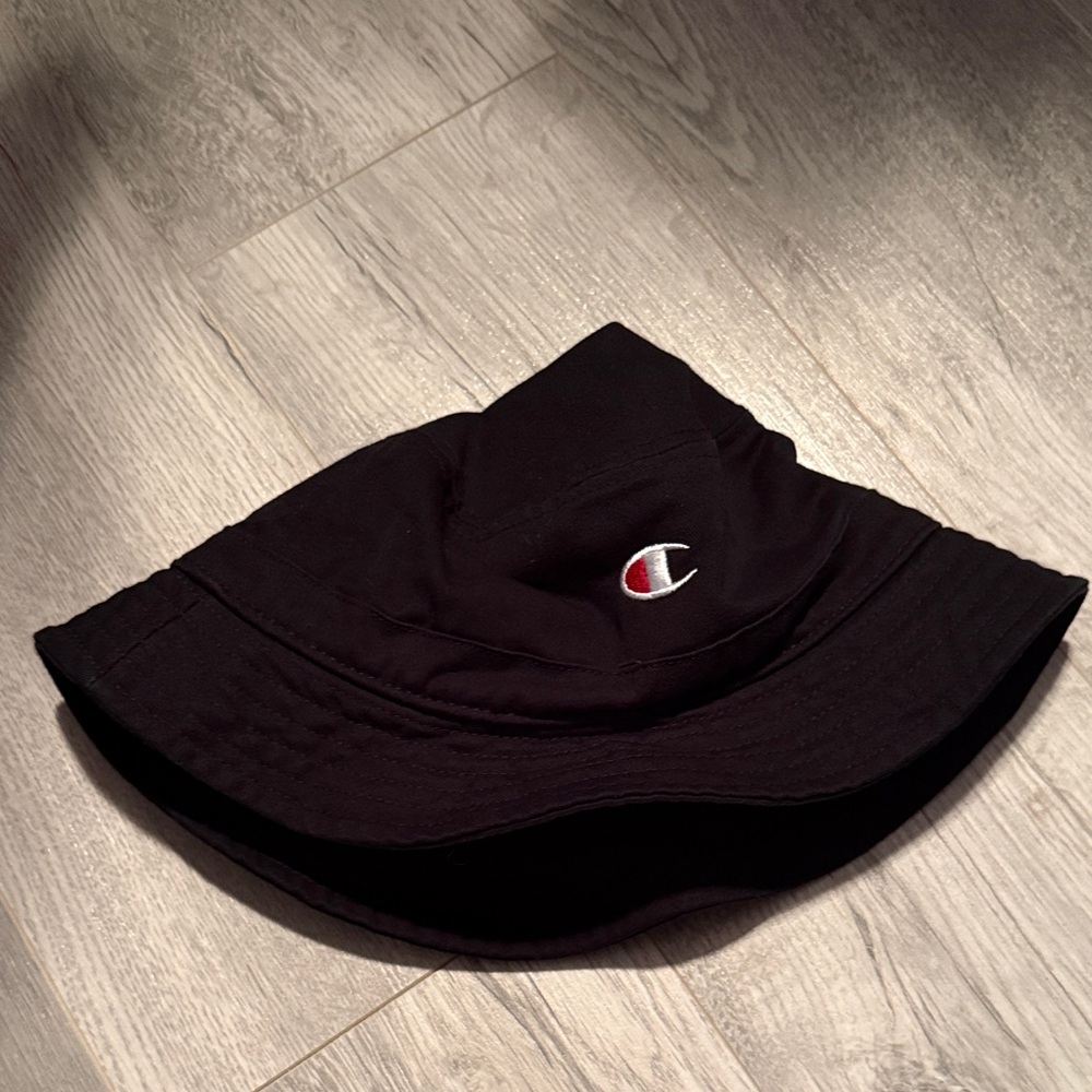Champion junior bucket hat